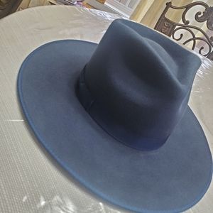 Hat, universal( Man or Woman)